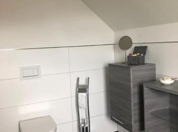 „zum Leuchtturm“ *